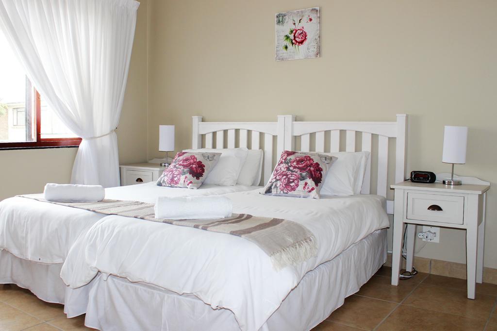 Smithland Guest Apartments Cape Town Белвил Екстериор снимка