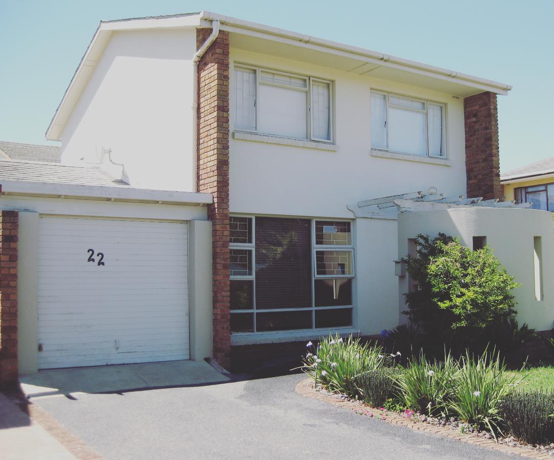 Smithland Guest Apartments Cape Town Белвил Екстериор снимка