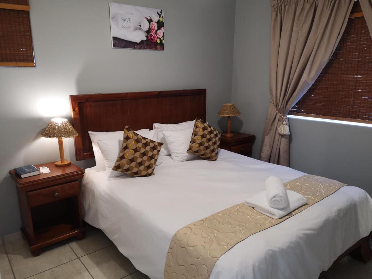 Smithland Guest Apartments Cape Town Белвил Екстериор снимка